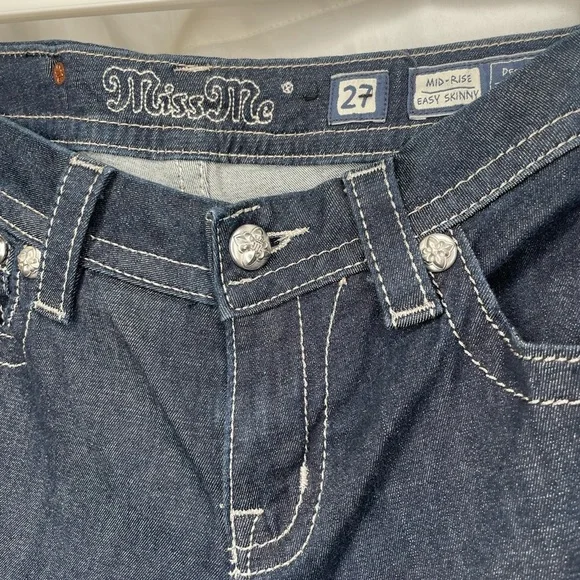 Miss Me Mid-Rise Easy Skinny Jeans - Picture 4 of 4